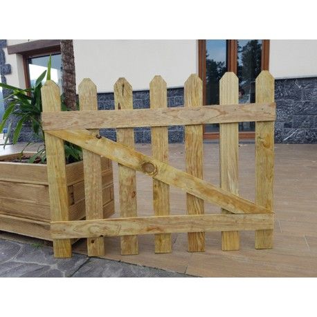 Puerta valla madera natural